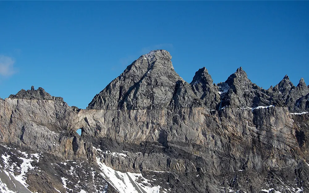 Tschingelhörner con Martinsloch, lato Glarona / © UNESCO-Welterbe Tektonikarena Sardona