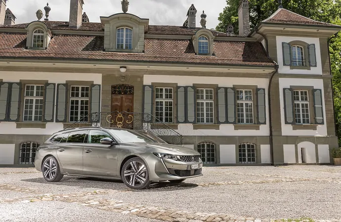 Test de voiture : Peugeot 508 SW