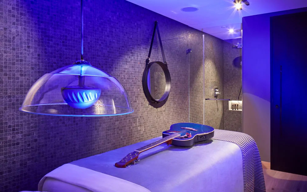 Hard Rock Hotel III: dans le Rock Spa Rhythm & Motion Treatment Room. 