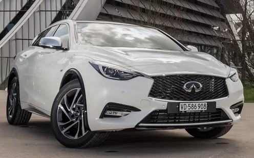 Infiniti Q30 2.2d