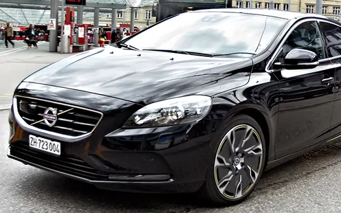 Volvo V40 D4