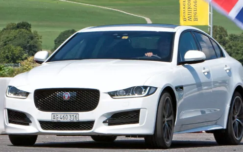 Jaguar XE 20d