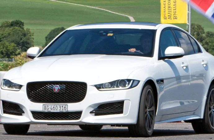 Jaguar XE 20d