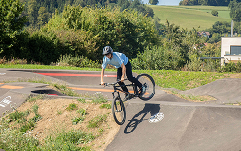 Der TCS Aargau unterstützt Pumptracks