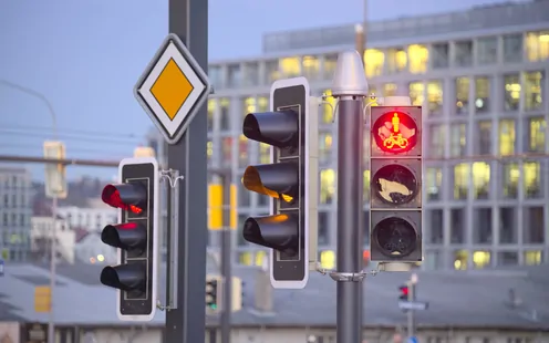 Thun installiert Ampel in der Militärstrasse