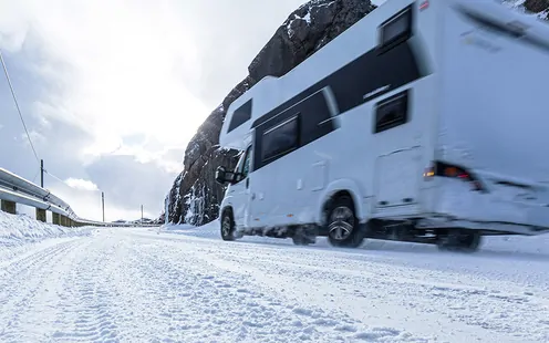 A-t-il besoin de pneus d’hiver pour le camping-car et la caravane ?