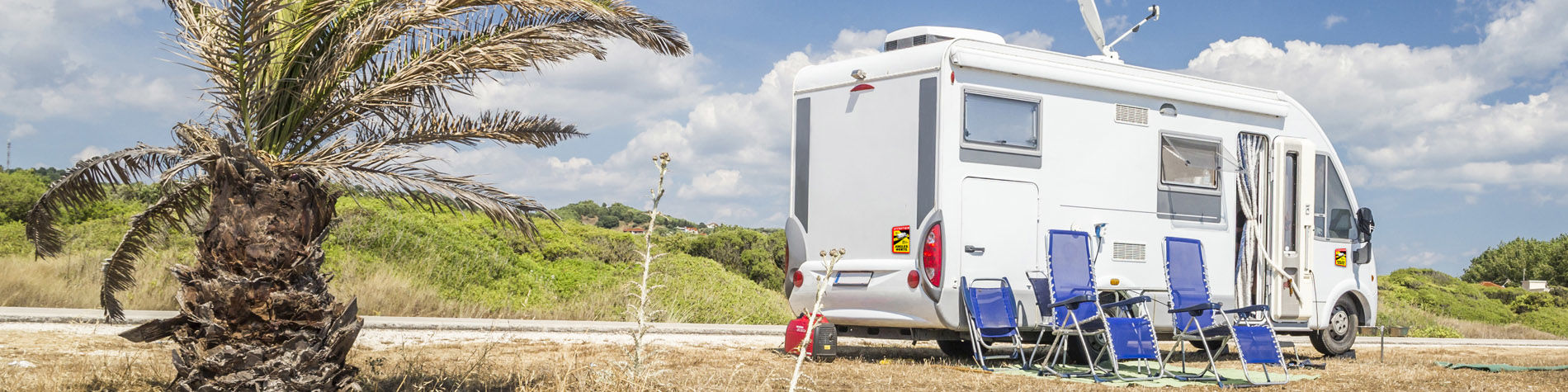 Autocollants angle mort obligatoires sur les camping-cars poids lourds : ce  qu'il faut savoir – Le Monde du Camping-Car