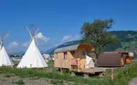 Glamping Nostalgiewagen, Tipi und Pod