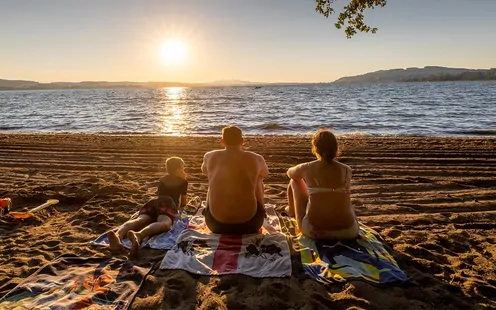 Campeggi TCS sulle rive di un lago in Svizzera