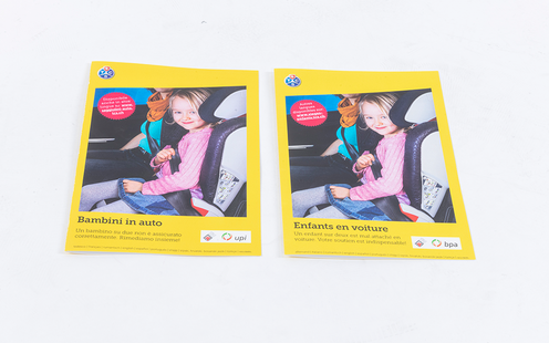 Flyer «Kinder im Auto»