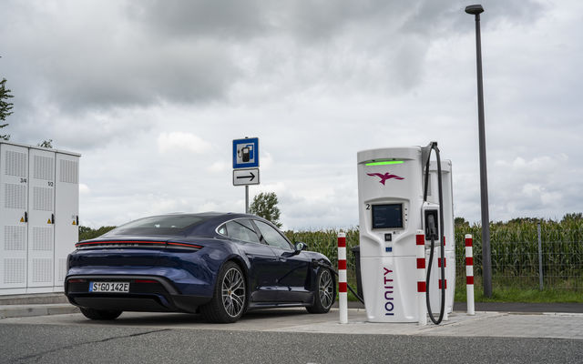 Elektroauto Ladestation Zu Hause Installieren Tcs Schweiz