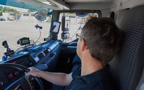 Les assistants de changement de direction pour camions sauvent des vies