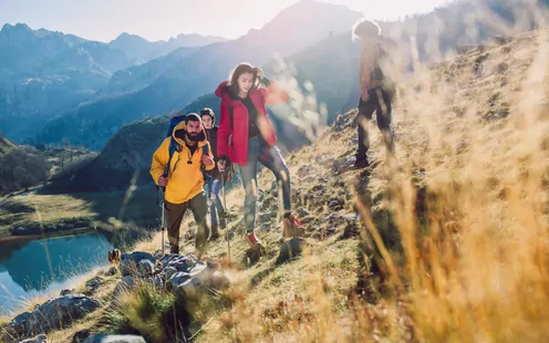 Nouveau guide touristique pour la randonnée et le cyclisme en plein air