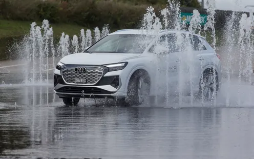 Cours de conduite spéciaux pour voitures électriques