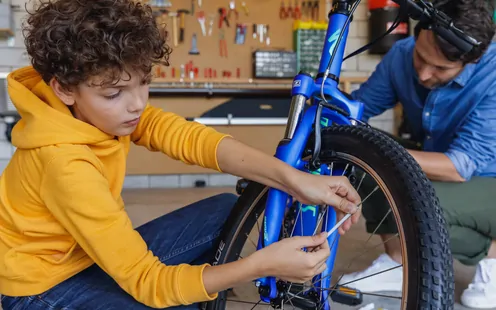 Kinder auf dem Velo gut ausrüsten