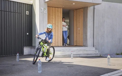 Wie bringen Sie Ihrem Kind das Velofahren bei?